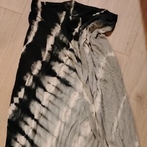 Faded Glory Black and White Tie-Dye Skirt